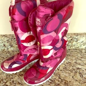 Beautiful Coach zippered winter boots.